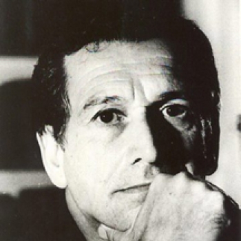 No confío en los productos locales. Cuando viajo llevo mi whiskey y mi mujer